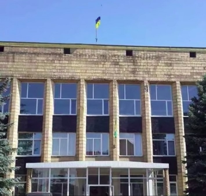 4 червня 2014 року звільнили перше місто на сході України — Лиман