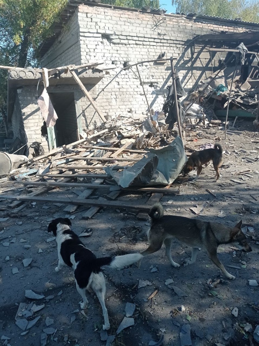 Наслідки ворожих обстрілів по майданчику 