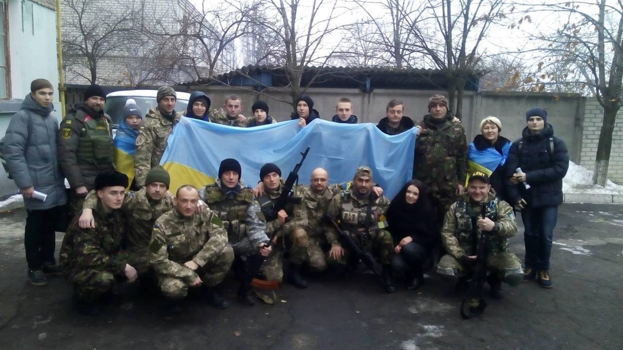 З початком війни росії проти України Влад часто спілкувався з нашими захисниками, які боронили кордони на сході