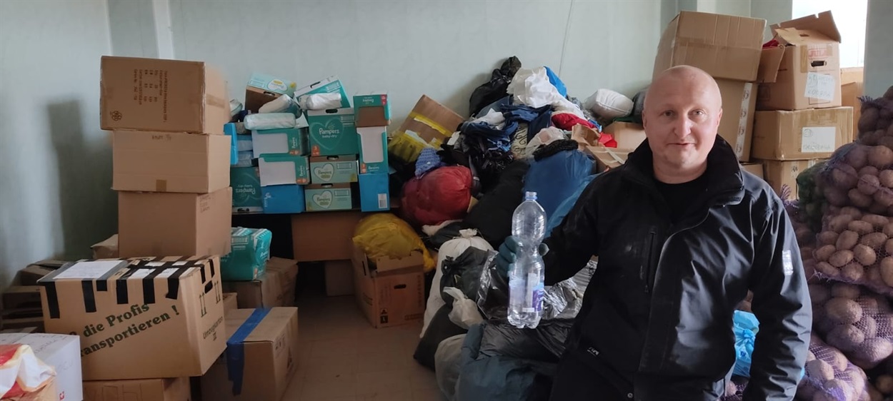 У Бахмут Володимир та Світлана привезли гуманітарку