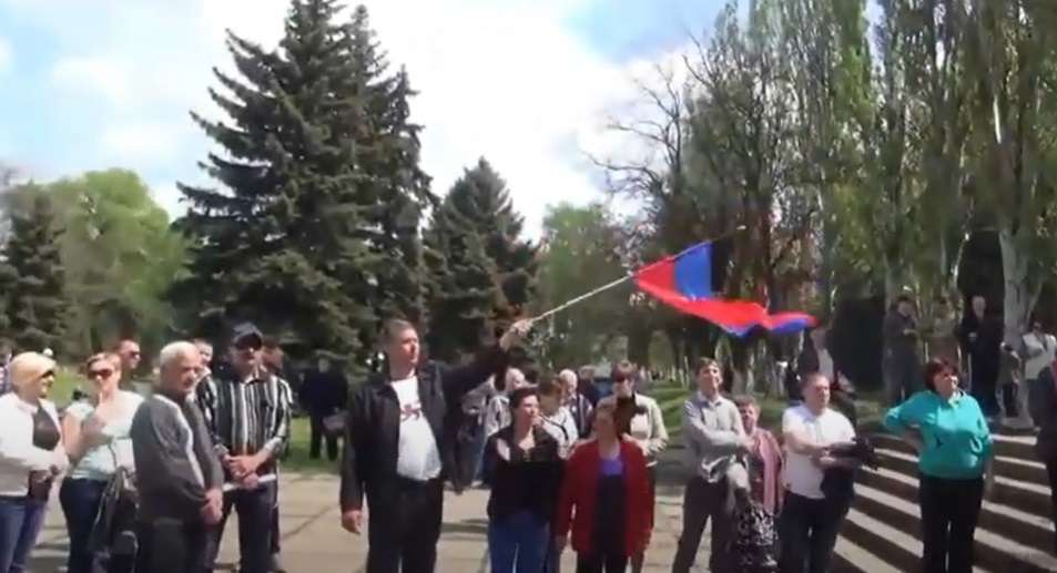 На центральній площі збиралися прихильники "русского мира"