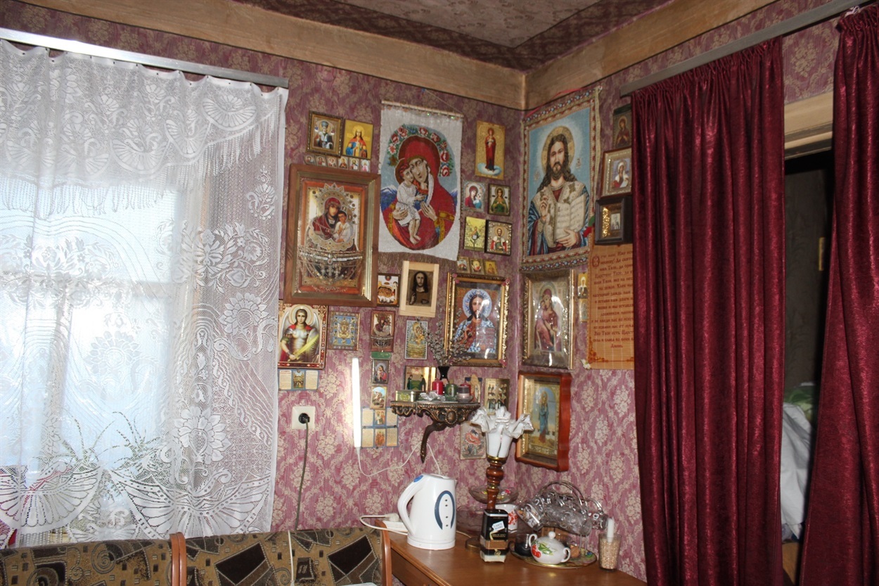 Ікони, які Ганна вишиває самостійно