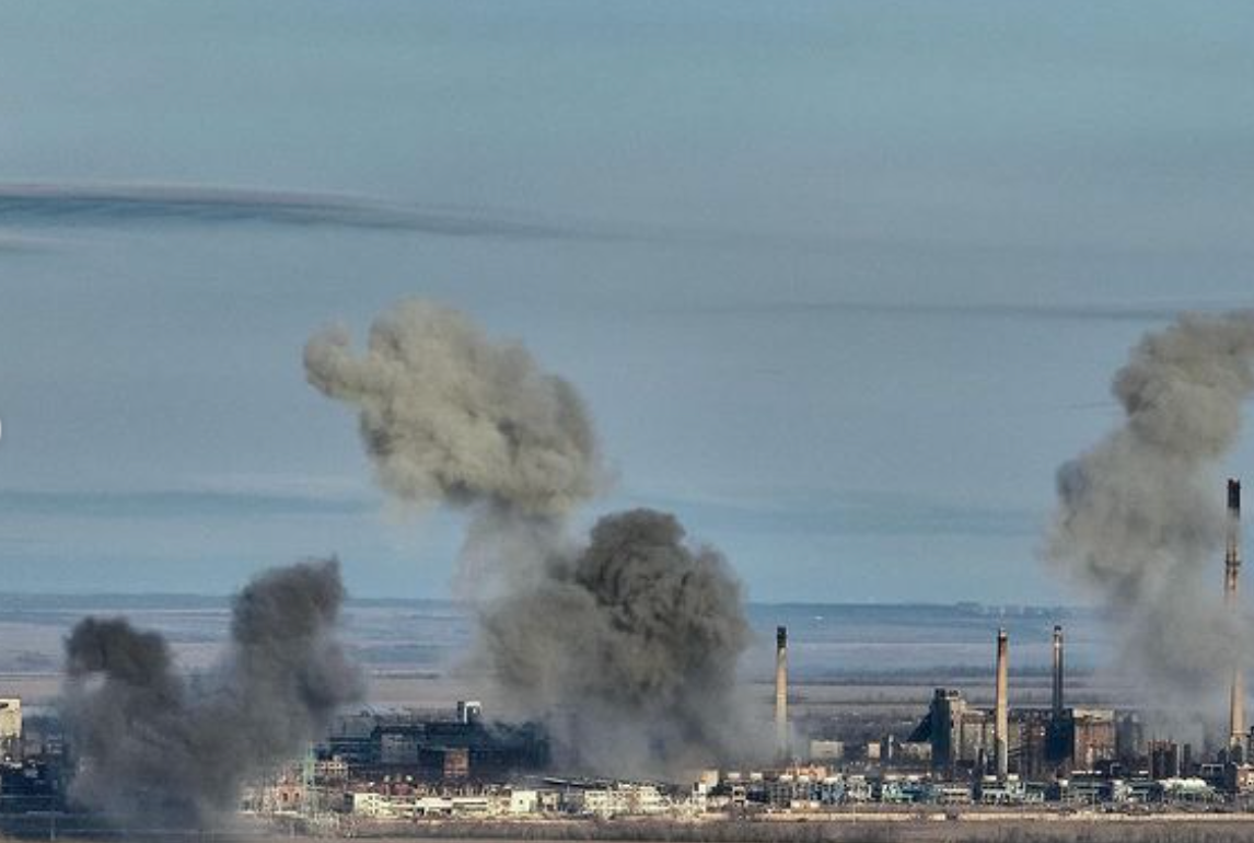 Ворог постійно обстрілював Авдіївку