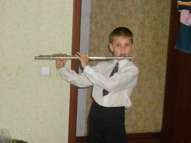 Ілля у музичній школі