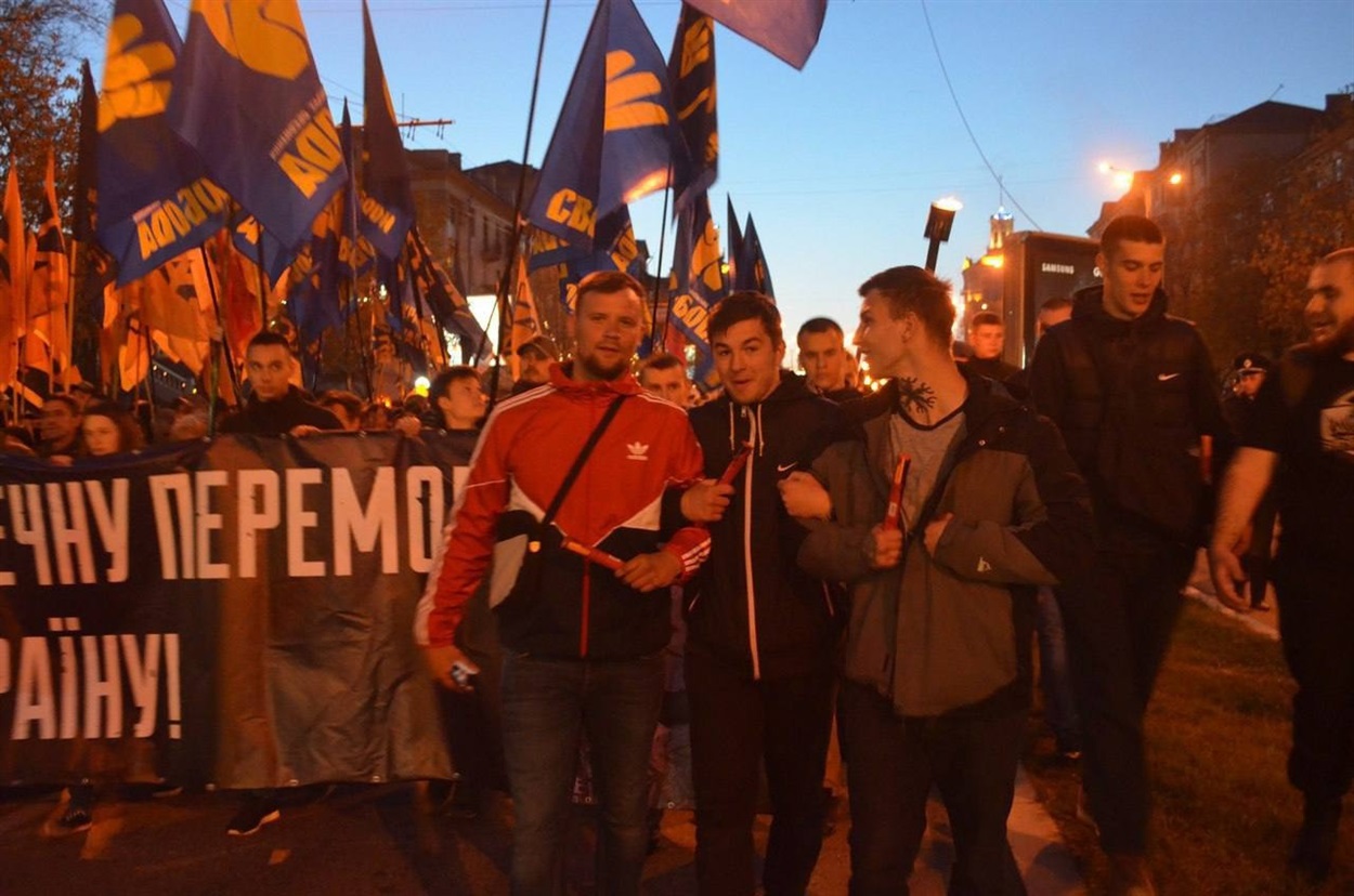 Богдан ліворуч, поруч з ним його друг Ігор Краснобриж, який теж загинув в Маріуполі