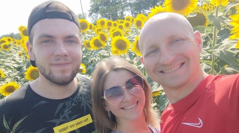 Наталія з чоловіком та сином