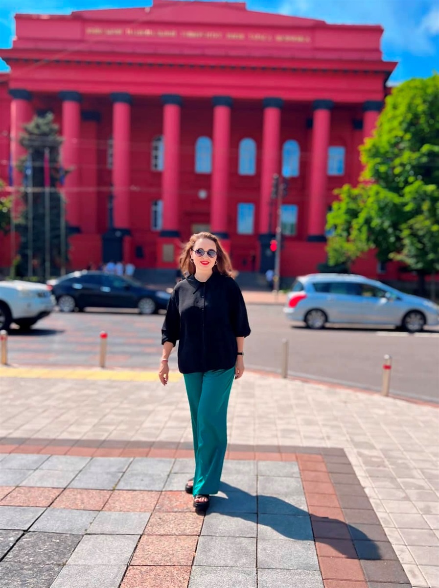 Олена отримує другу освіту - психологічну 