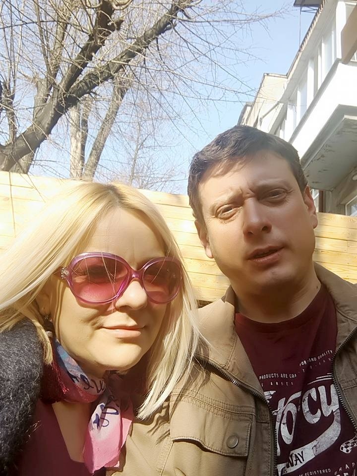 Анастасія з чоловіком