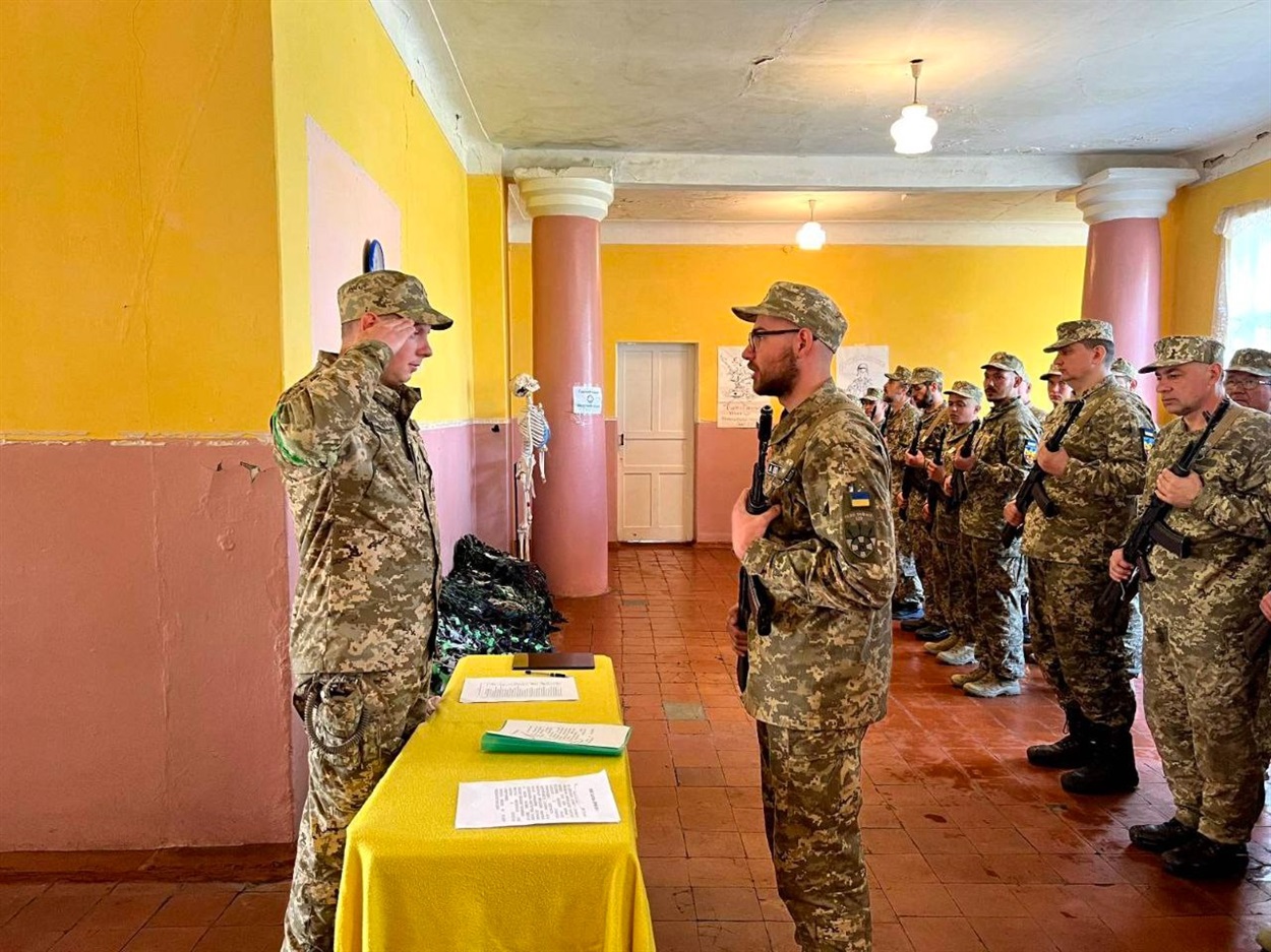 Єгор приймає присягу