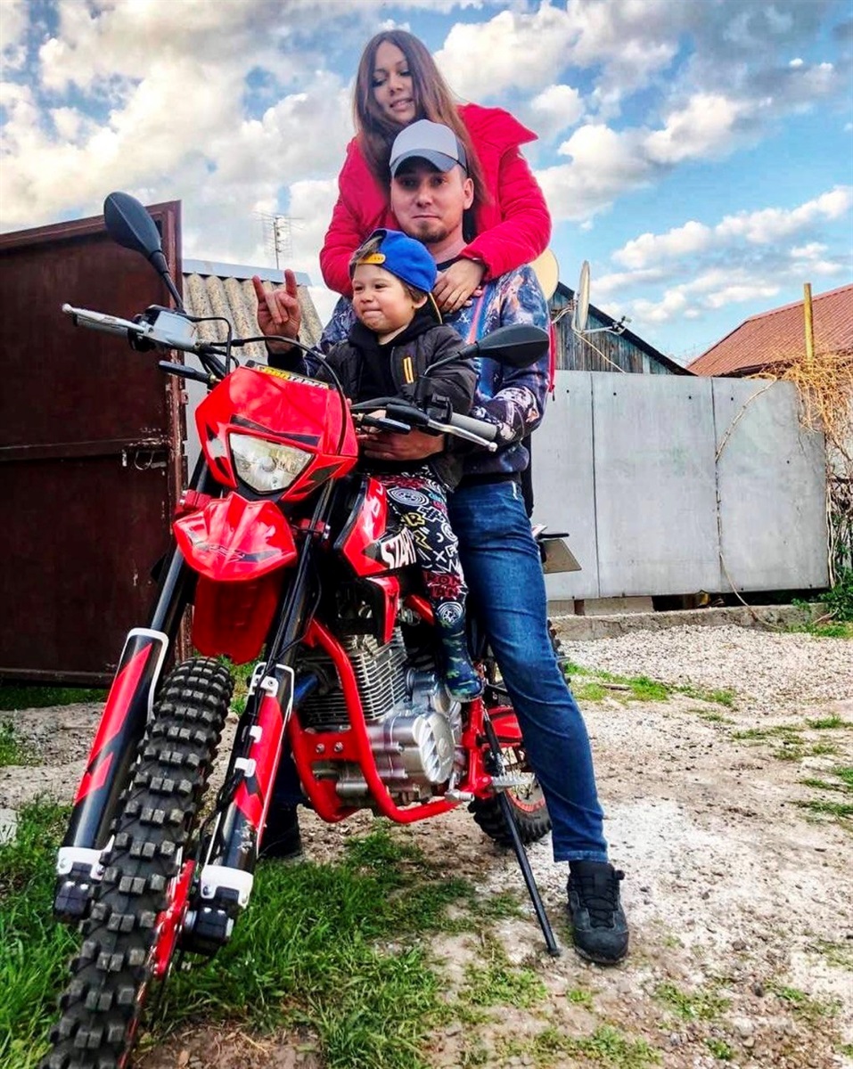 Щаслива родина Мороз