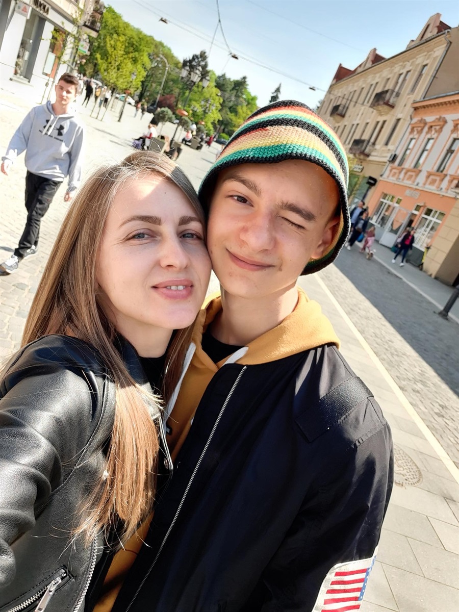Альона з сином