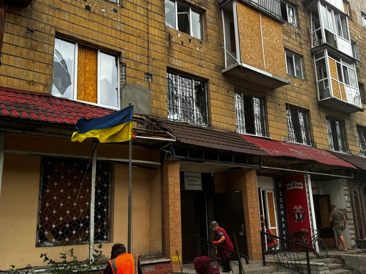 У Покровську дуже багато знищених і пошкоджених об'єктів, безпечних районів у місті немає