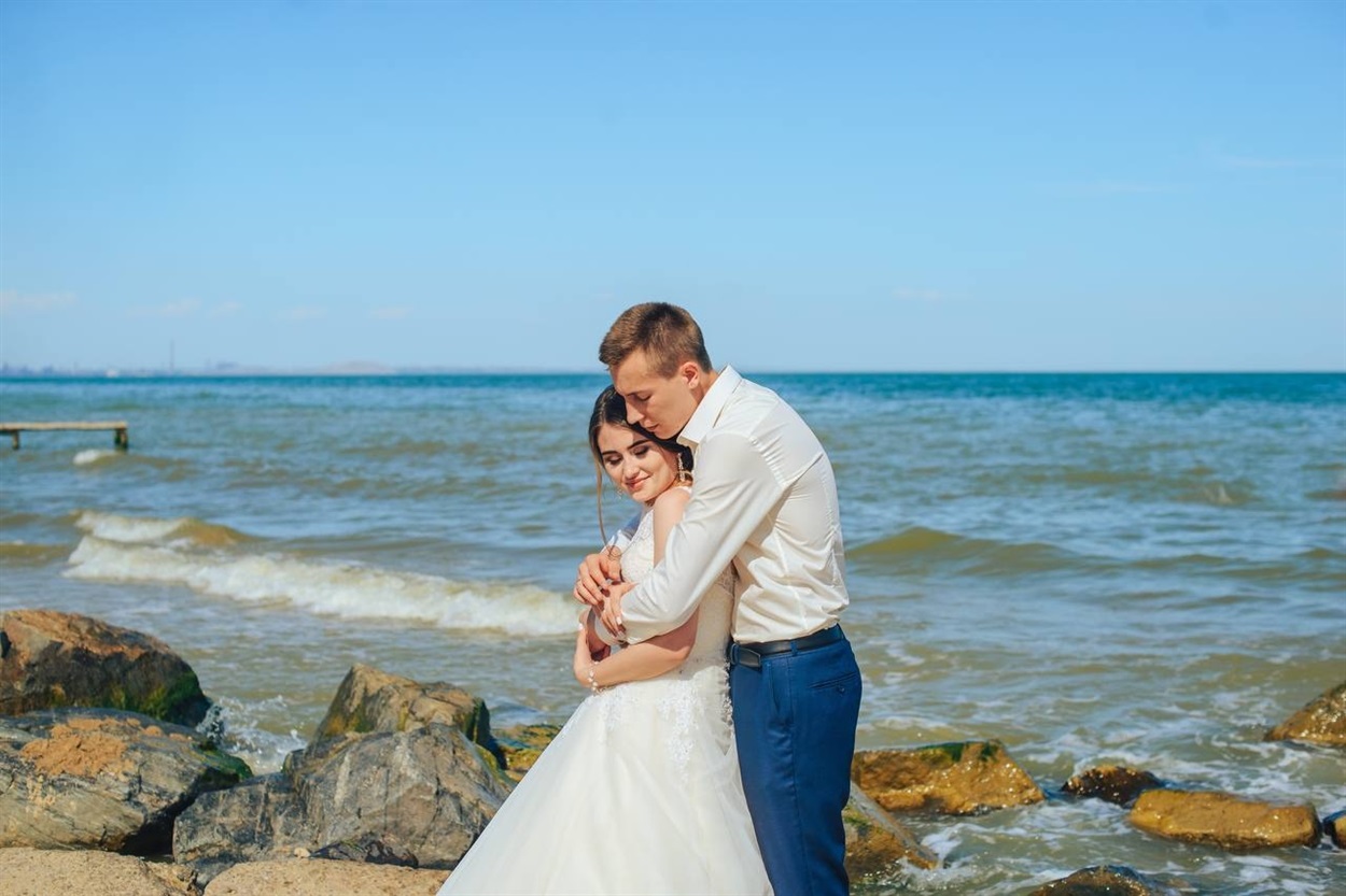 Весілля відбулося 15 червня 2018 року