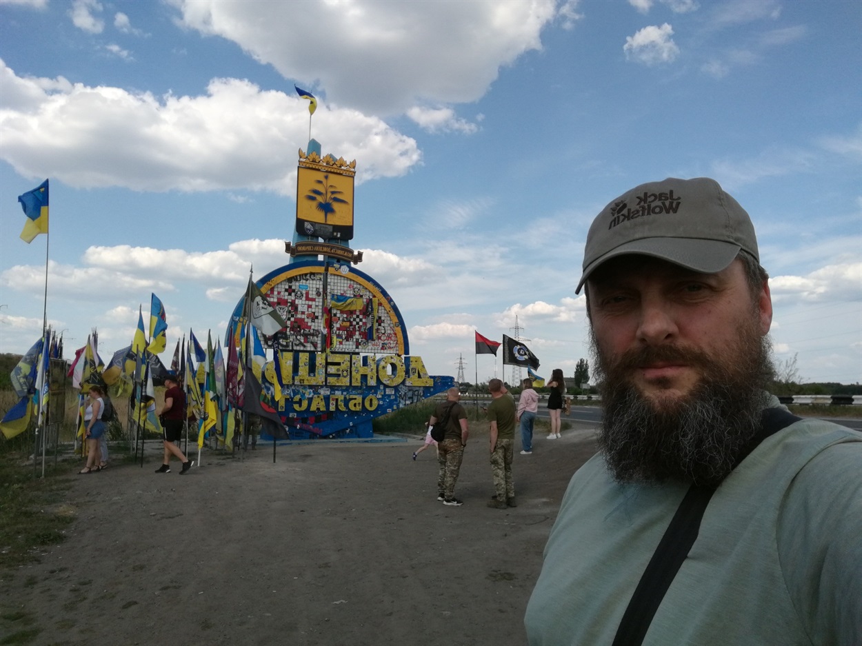 За можливості підтримують й наших оборонців