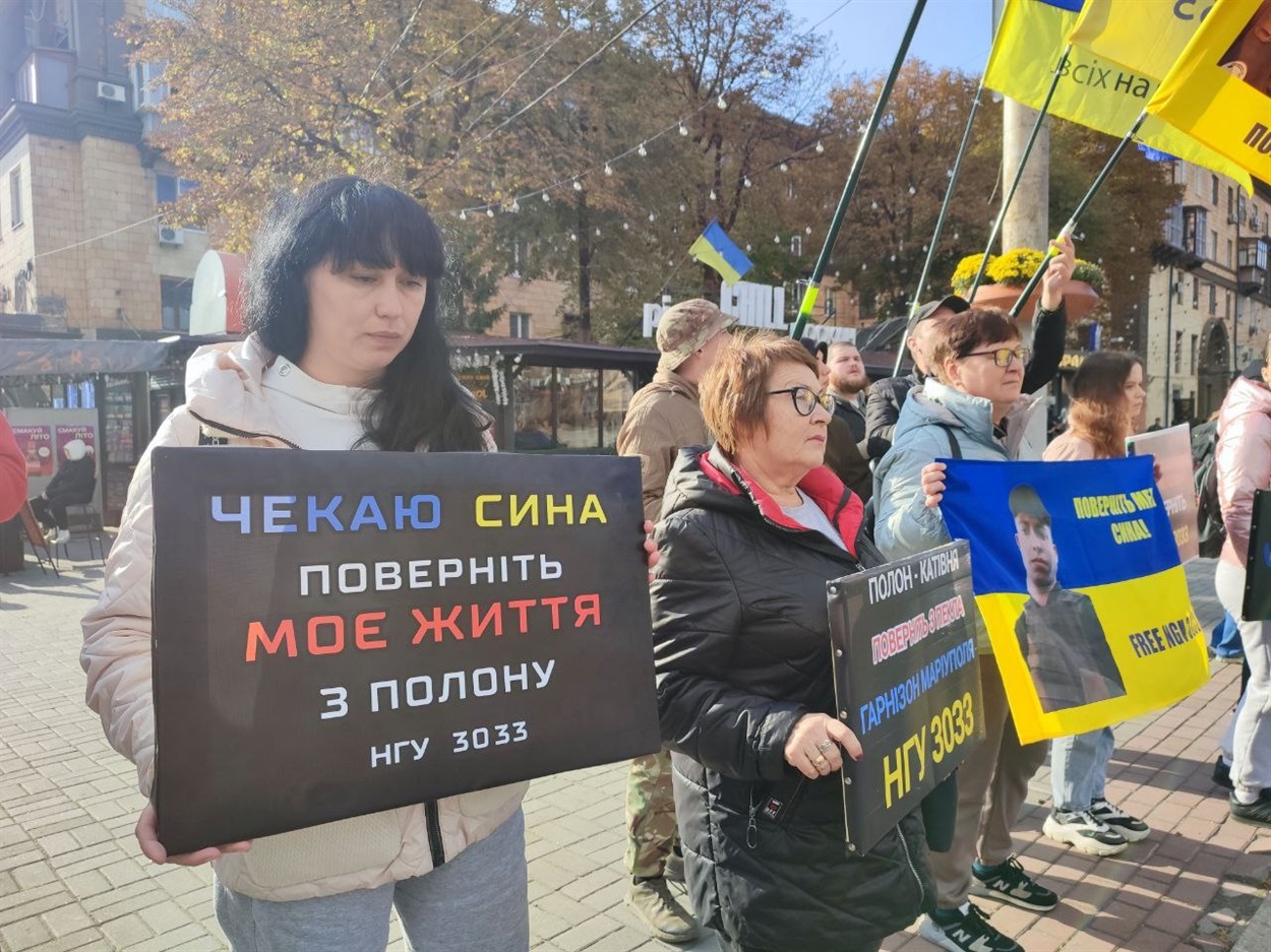 Тетяна постійно ходить на акції за полоненого сина