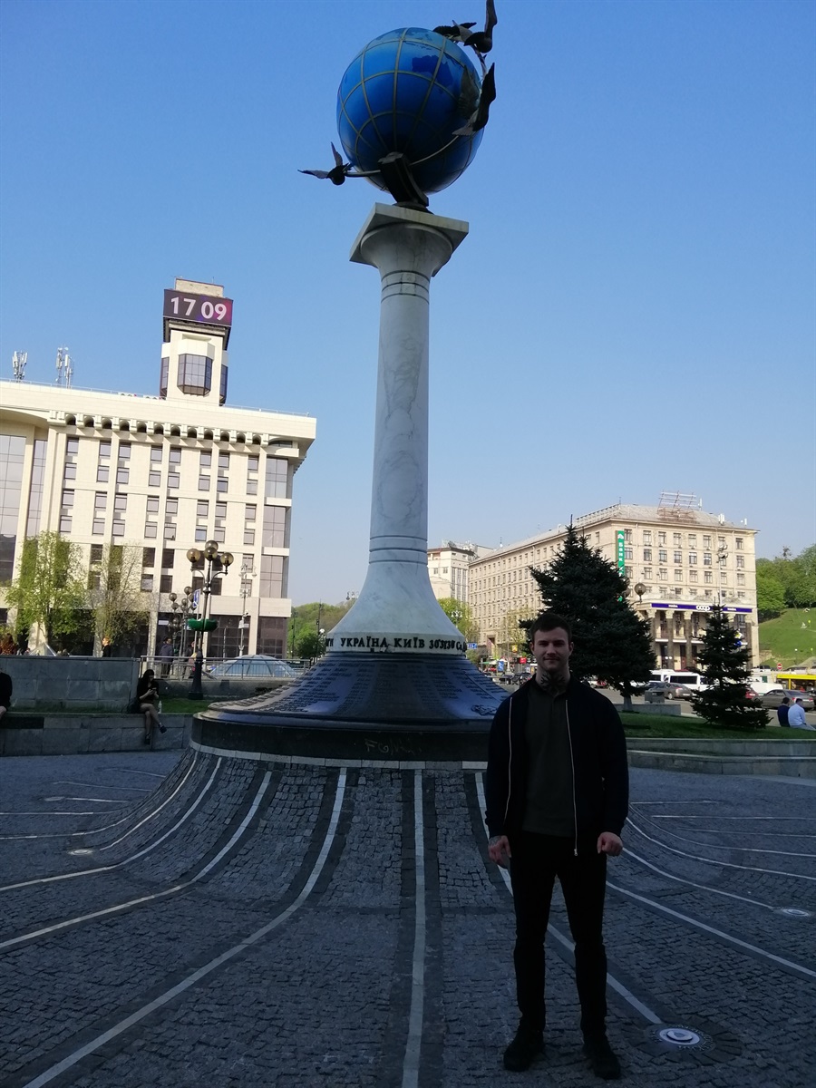 Богдан Бєлінов