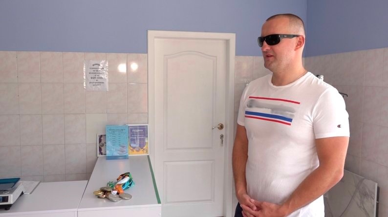 Віктор у пральні-хімчистці