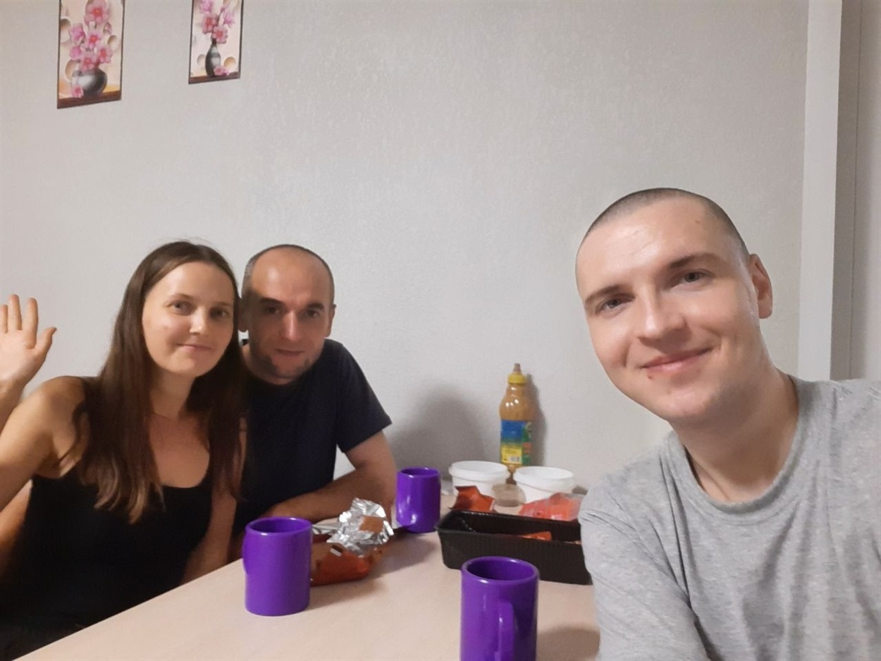 "Грім" з дружиною і ще одним добровольцем "Добряком", історію якого розповідали Свої