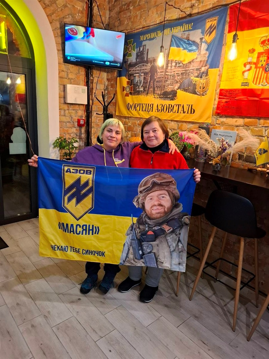 Анна Дацко з журналісткою Свої Ганною Курцановською під час інтерв'ю
