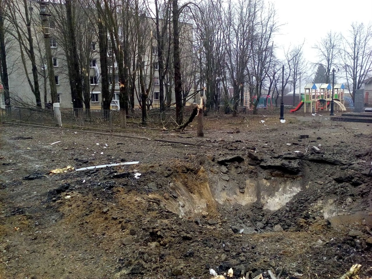 Влучання в житловий квартал. Волновах