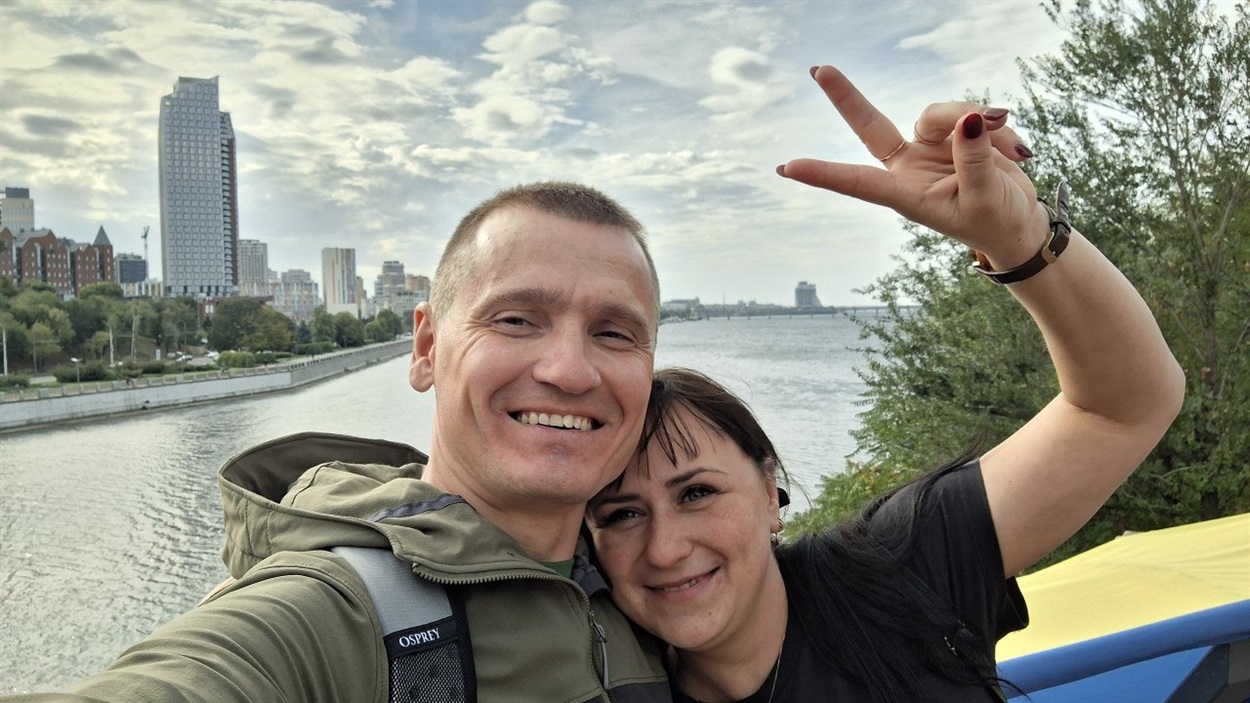 Руслан з дружиною