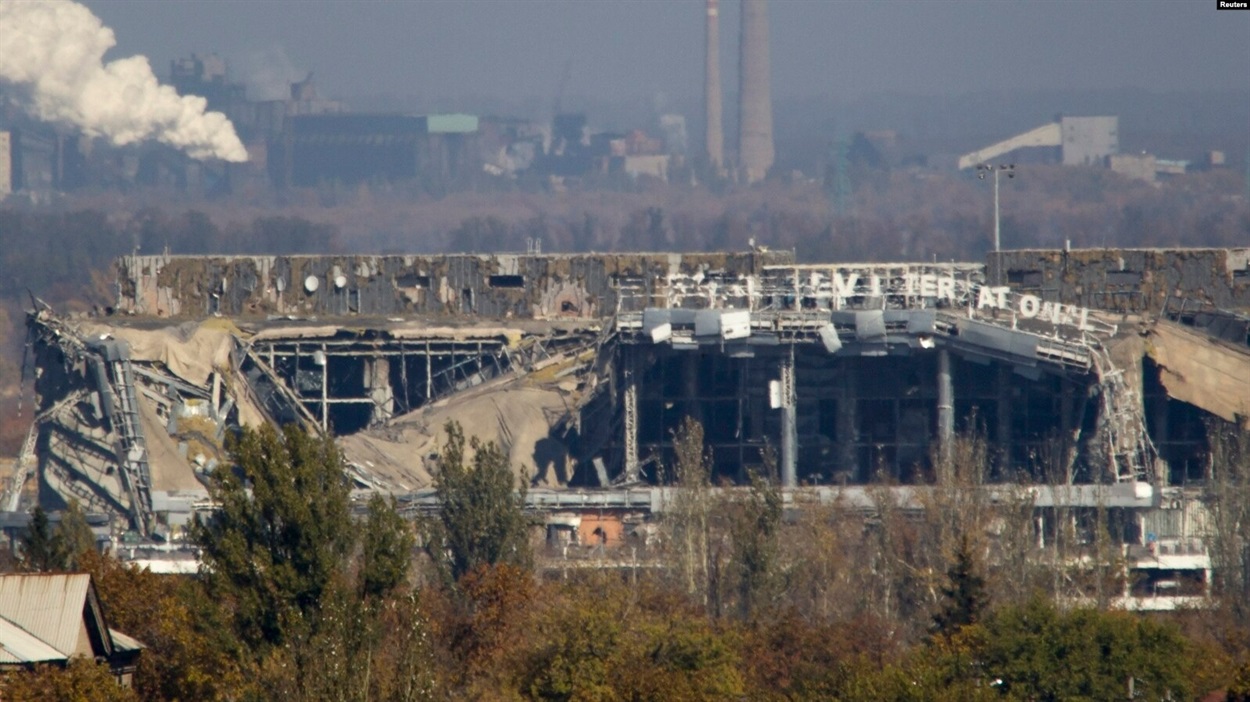 Зруйнований війною термінал донецького аеропорту, 12 жовтня 2014 року