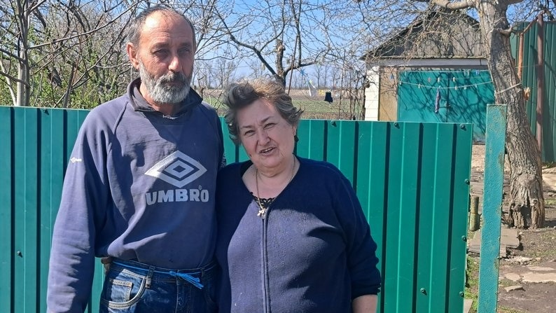Світлана з чоловіком, селище Зелений Гай