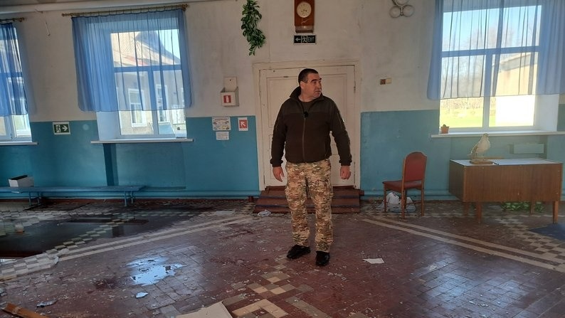 Олександр Куропятник у школі у Зеленому Гаю
