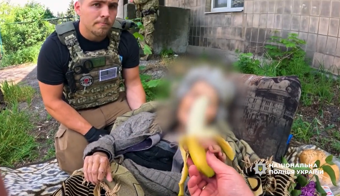 Жінка не їла два тижні. Перше прохання - дати банан