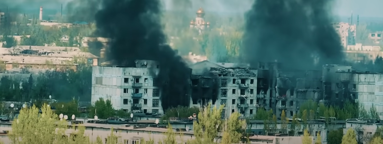 Обстріли, пожежі, руїни - Покровськ