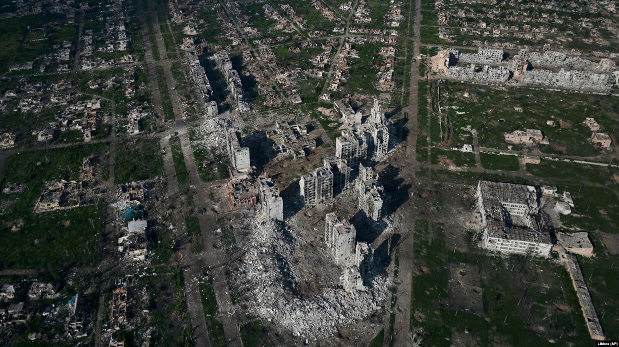 Вид на Бахмут, 22 червня 2023 року