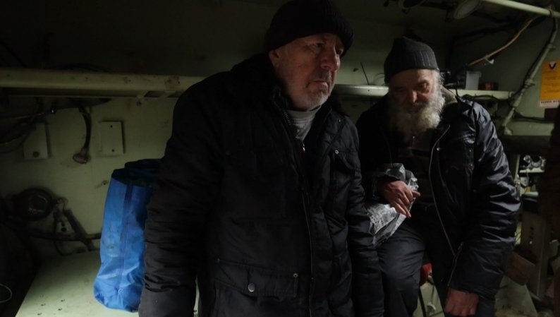 Мешканці села Стінки, яких евакуювали