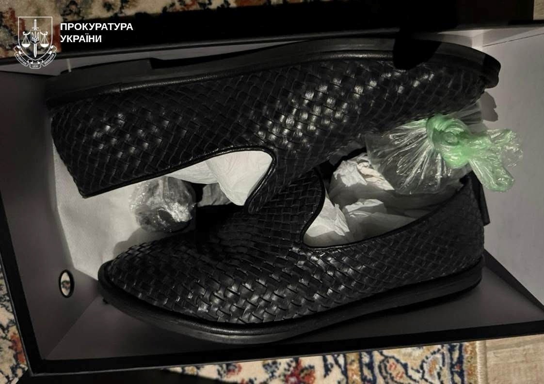 Закладки у взутті