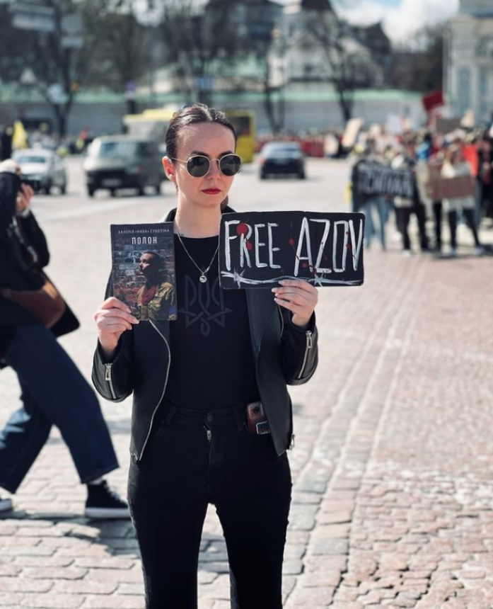 "Нава" на одній з акцій в підтримку полонених "Не мовчи! Полон вбиває!"