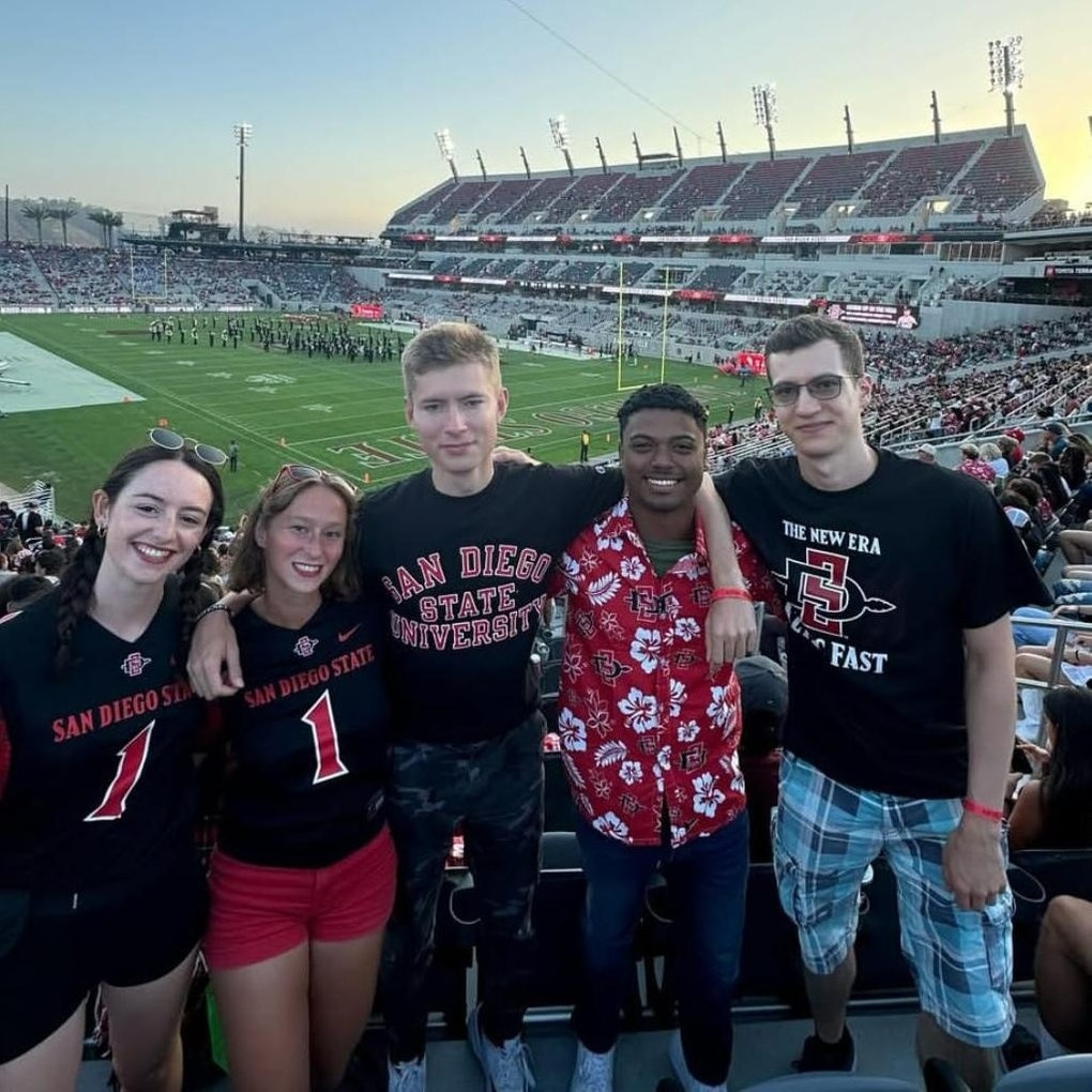 Сем з друзями