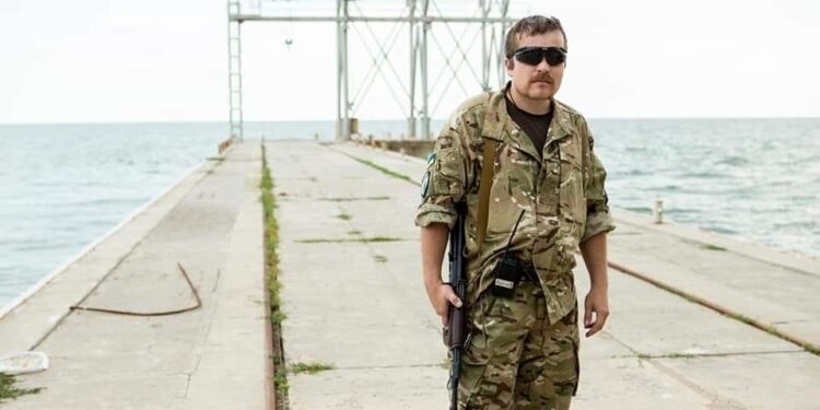 Дмитро Бабіч на березі Азовського моря