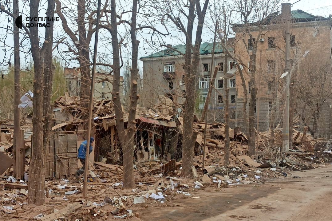 Тут був "Дім Смірнова" у Слов'янську