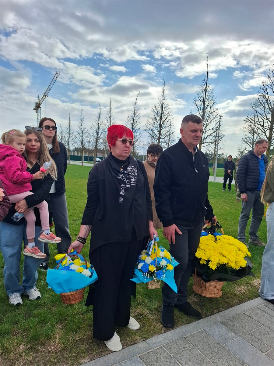 Рідні полеглого "азовця" Ігоря Краснобрижа