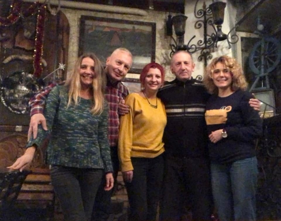 Оксана Стоміна (ліворуч) і Алевтина (праворуч) в музеї Славіка