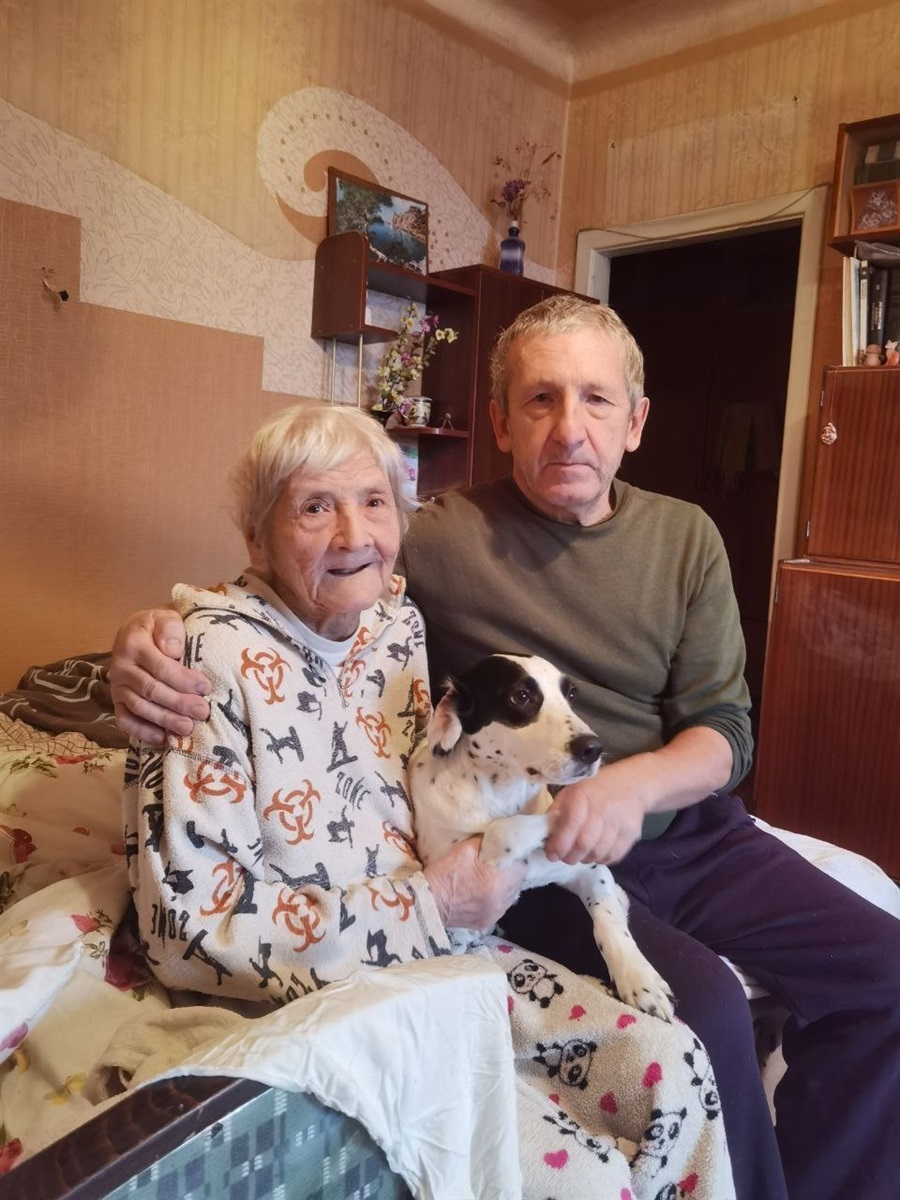 В'ячеслав із мамою у Києві