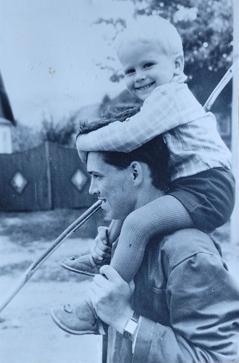 Сергій з маленьким Ромою у Бахмуті