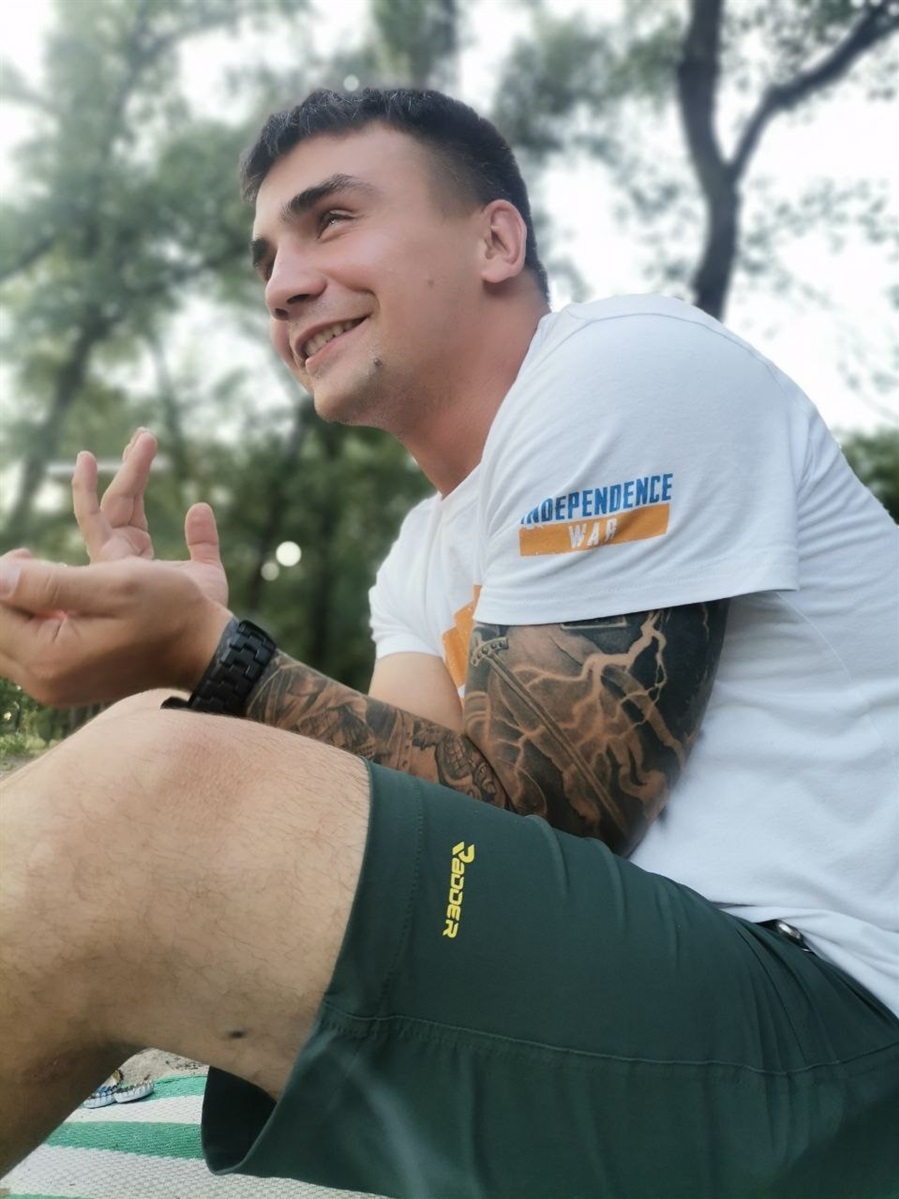 Андрій детально пригадує подробиці свого 354-денного перебування у російському полоні