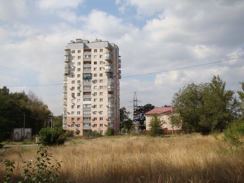 Будинок на Ломізова у Маріуполі