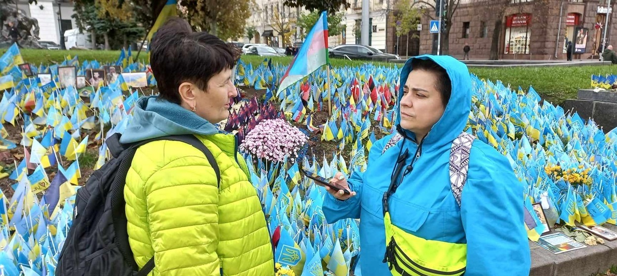 Мама загиблого "азовця" "Фірста" спеціально приїхала до Києва, аби зустрітися з журналісткою Свої
