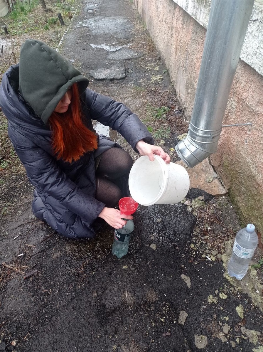 Так у Маріуполі люди збирали воду