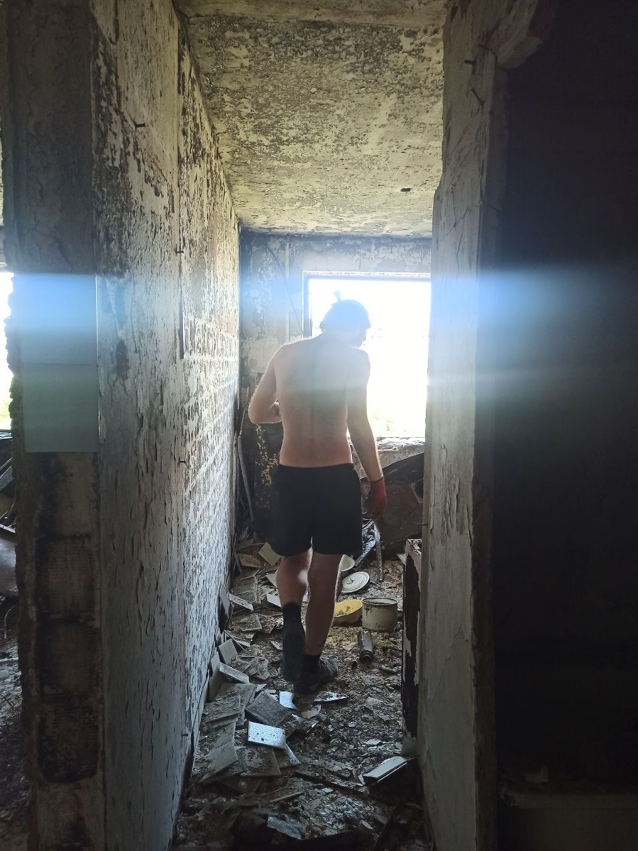 Знищена квартира Іллі